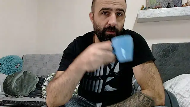 Snapshot of ivat80 chatting on December 10, 2024, 9:01 am ivat80 online show from December 10, 2024, 9:01 am