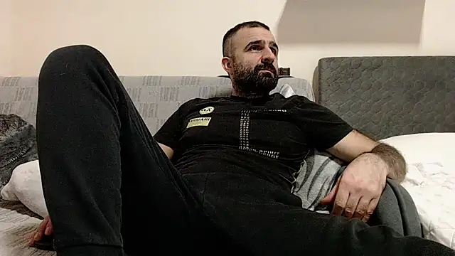 Snapshot of ivat80 chatting on January 21, 2025, 6:45 pm ivat80 online show from January 21, 2025, 6:45 pm