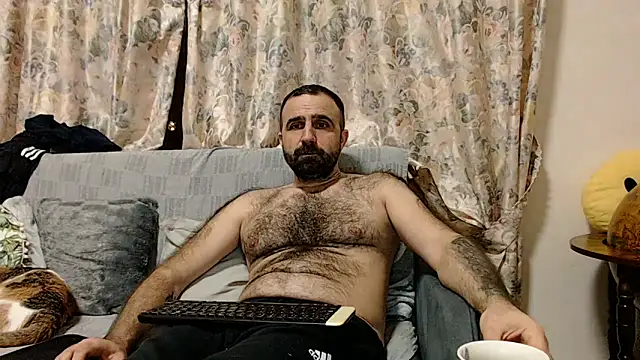 Snapshot of ivat80 chatting on February 27, 2025, 4:32 pm ivat80 online show from February 27, 2025, 4:32 pm