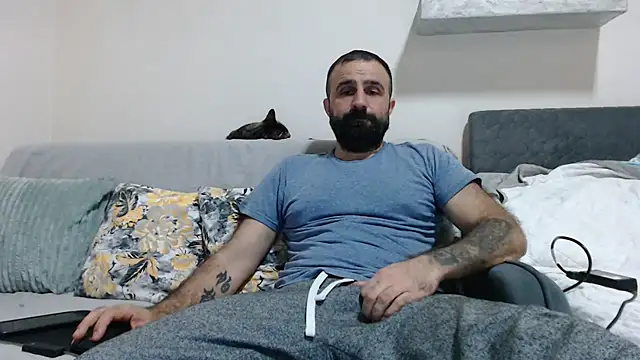 Snapshot of ivat80 chatting on March 22, 2025, 7:09 pm ivat80 online show from March 22, 2025, 7:09 pm