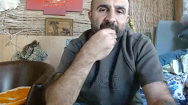 Snapshot of ivat80 chatting on July 12, 2026, 9:11 am ivat80 online show from July 12, 2026, 9:11 am