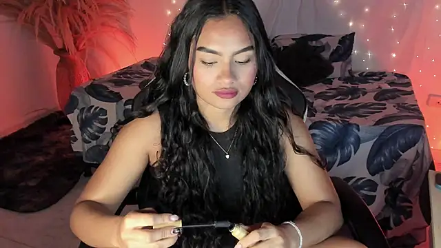 Snapshot of Riana_Kean chatting on April 10, 2026, 1:22 am Riana Kean online show from April 10, 2026, 1:22 am