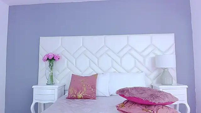 Julie Bennet online show from January 11, 2025, 6:35 am