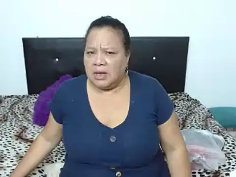 Shanttal0272 online show from March 9, 2025, 5:22 am