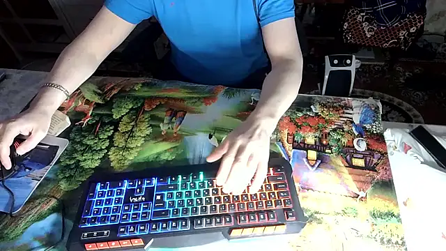 Snapshot of oleg1984 chatting on January 15, 2026, 6:33 pm oleg1984 online show from January 15, 2026, 6:33 pm