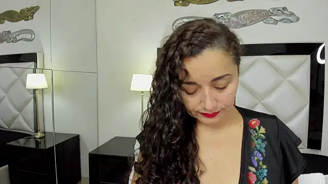 Snapshot of _luna__sweet_ chatting on February 5, 2025, 3:34 am luna sweet online show from February 5, 2025, 3:34 am