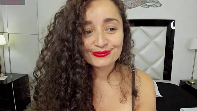 Snapshot of _luna__sweet_ chatting on February 5, 2025, 9:36 am luna sweet online show from February 5, 2025, 9:36 am