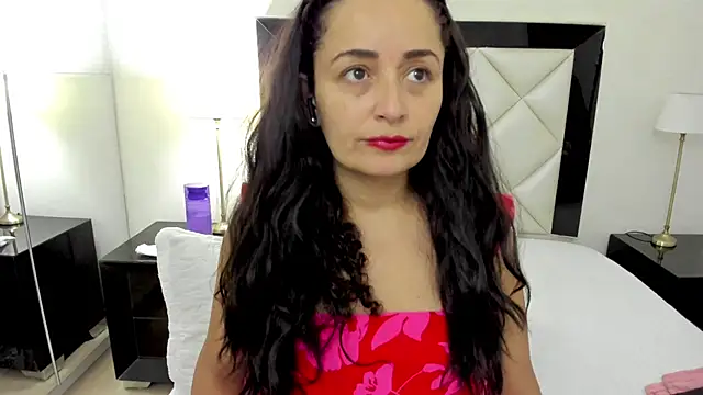 Snapshot of _luna__sweet_ chatting on February 13, 2025, 3:39 am luna sweet online show from February 13, 2025, 3:39 am