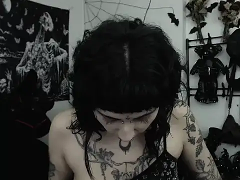 Snapshot of n0sferatus__ chatting on June 11, 2026, 2:53 am n0sferatus online show from June 11, 2026, 2:53 am