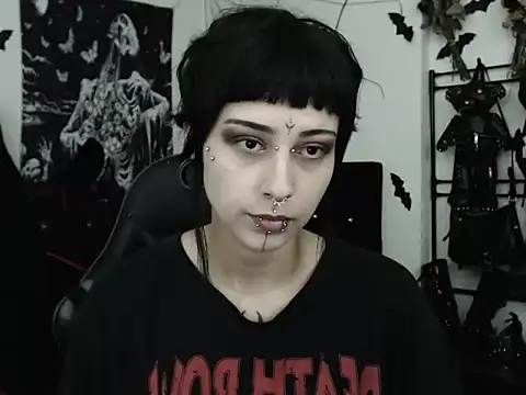 Snapshot of n0sferatus__ chatting on June 23, 2026, 3:15 am n0sferatus online show from June 23, 2026, 3:15 am
