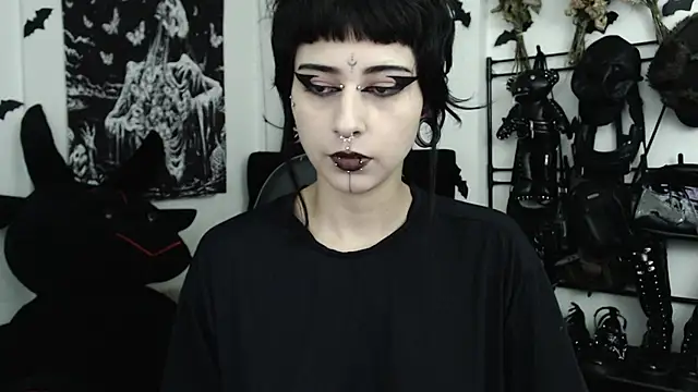 Snapshot of n0sferatus__ chatting on July 25, 2026, 3:48 am n0sferatus online show from July 25, 2026, 3:48 am
