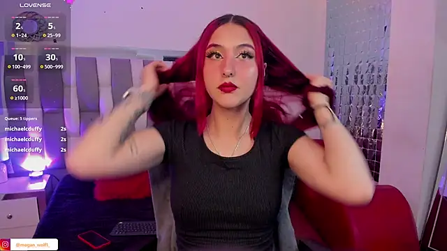 Snapshot of Megan_wolf1_ chatting on January 10, 2025, 5:15 am Megan wolf1  online show from January 10, 2025, 5:15 am