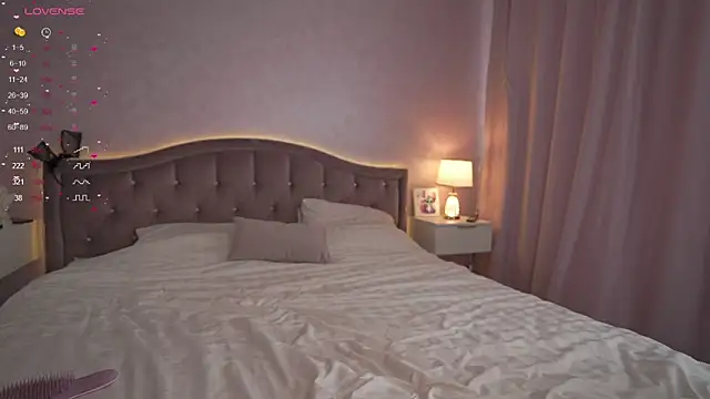  Moon  Shine  online show from March 30, 2026, 2:45 am