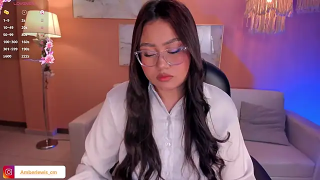 AmberLewis  online show from March 19, 2025, 3:09 am