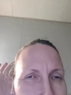 Evelina cute online show from January 16, 2025, 8:25 pm