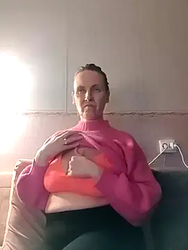 Evelina cute online show from January 28, 2025, 6:39 pm