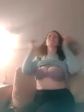 Evelina cute online show from November 20, 2025, 5:56 pm