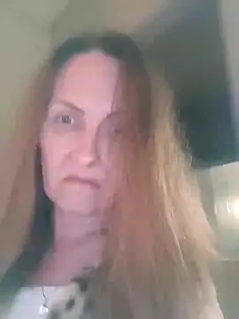 Evelina cute online show from December 17, 2025, 3:29 pm