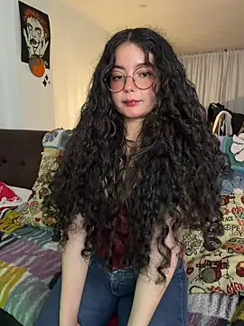 Antoniart  online show from March 3, 2026, 3:23 am