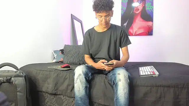 harrytwink18 online show from February 27, 2025, 1:17 pm