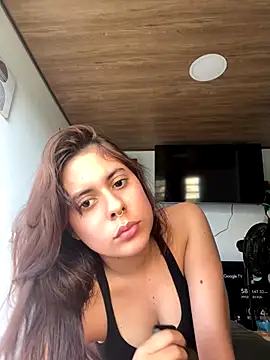 Snapshot of little_isabela1 chatting on November 19, 2025, 7:03 pm little isabela1 online show from November 19, 2025, 7:03 pm