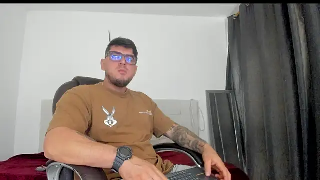 Teilor Creed online show from November 15, 2025, 6:04 pm