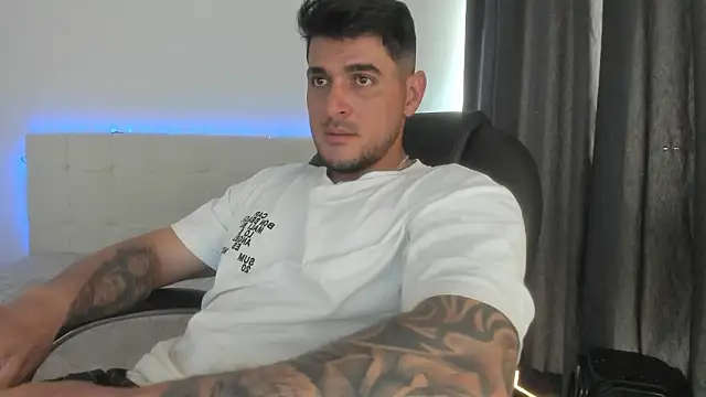 Teilor Creed online show from March 23, 2026, 6:45 pm