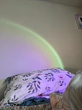 HelennaMoon  online show from September 17, 2025, 4:08 pm