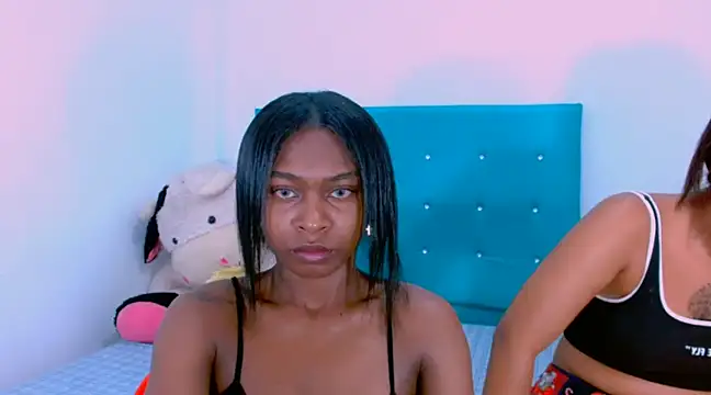 ladypussy69 online show from January 4, 2025, 3:39 pm