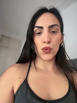 alessandra-a online show from November 16, 2025, 9:31 pm