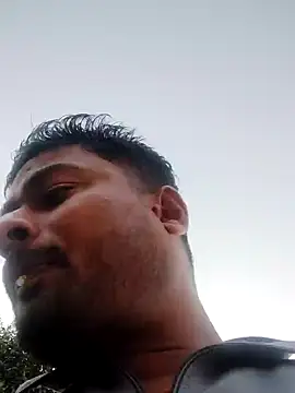 Snapshot of kalakim chatting on February 3, 2025, 10:47 am kalakim online show from February 3, 2025, 10:47 am