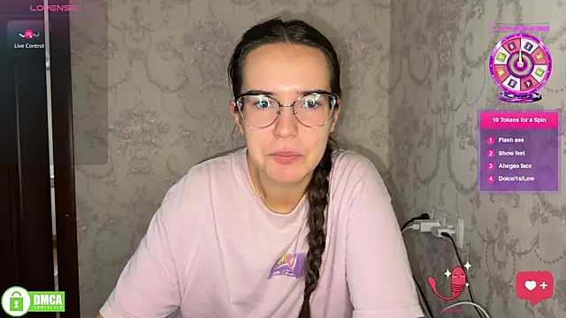 the princese online show from November 1, 2025, 9:44 am