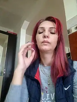Snapshot of Evadesirex46 chatting on April 1, 2026, 6:47 am Evadesirex46 online show from April 1, 2026, 6:47 am