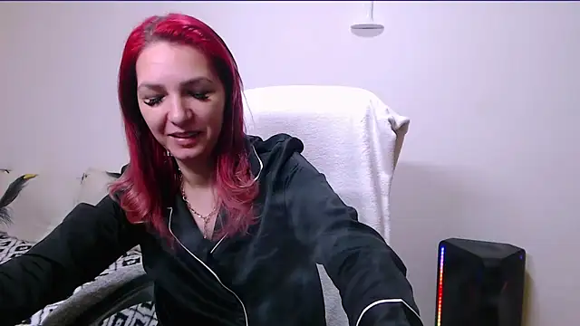 Snapshot of Evadesirex46 chatting on May 17, 2026, 7:32 pm Evadesirex46 online show from May 17, 2026, 7:32 pm