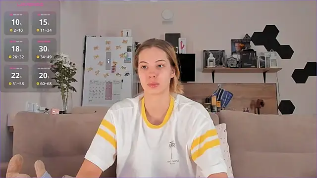 Girl alone home online show from October 24, 2025, 3:47 am