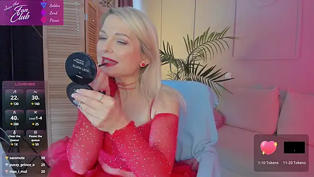 Gloria Lovely online show from March 15, 2025, 2:12 pm