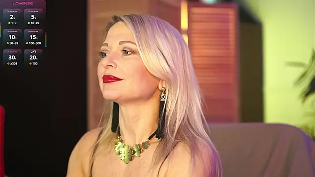 Gloria Lovely online show from September 18, 2025, 11:23 am