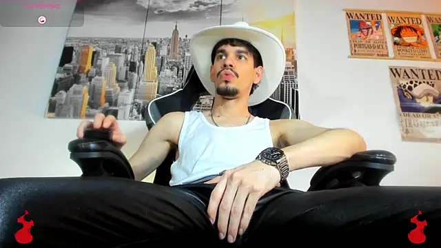 Snapshot of BRAYHAMBROWN chatting on July 17, 2026, 10:25 pm BRAYHAMBROWN online show from July 17, 2026, 10:25 pm