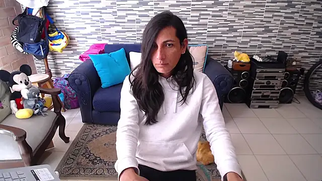 Snapshot of VioletaGomezCo chatting on April 25, 2026, 5:54 pm VioletaGomezCo online show from April 25, 2026, 5:54 pm