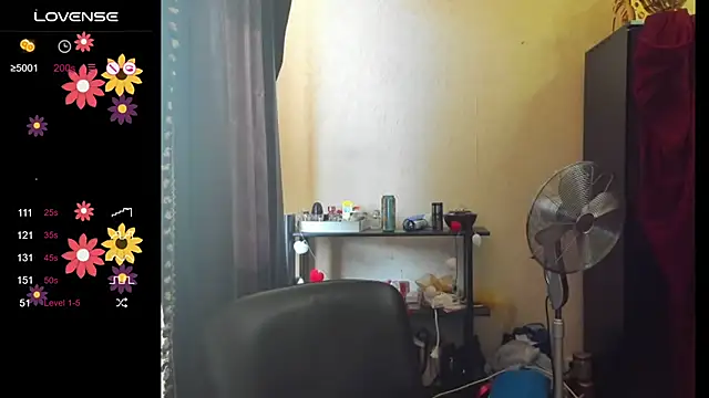 Snapshot of Boni_NeLL__ chatting on March 13, 2025, 5:33 am Boni NeLL online show from March 13, 2025, 5:33 am