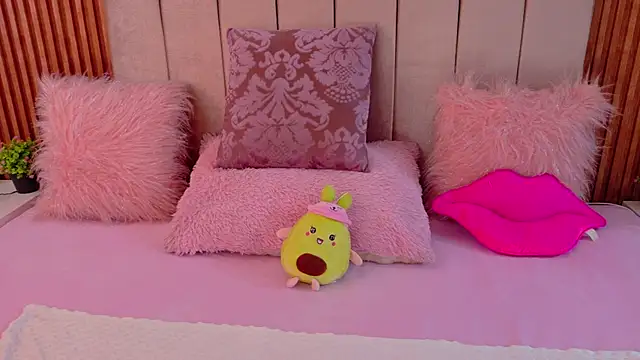 cristal subin69 online show from November 1, 2025, 12:18 pm