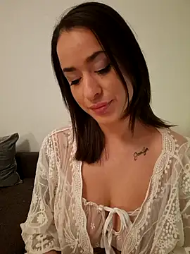 LydiaMaus96 online show from December 17, 2025, 1:44 am