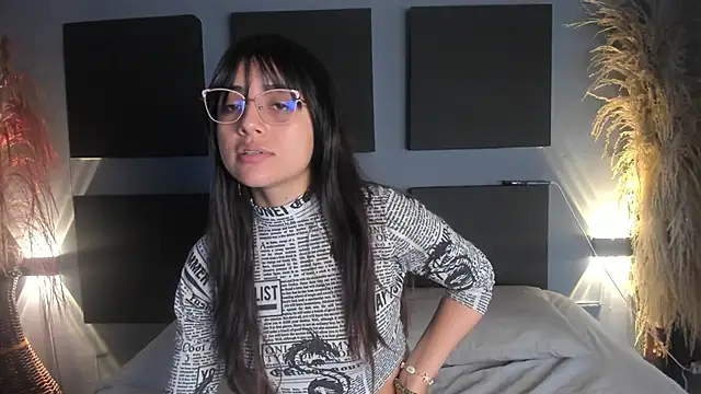 Sophy SmileSweet online show from February 6, 2025, 11:43 am