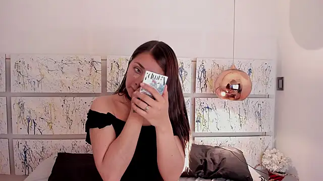 Sophy SmileSweet online show from April 4, 2026, 12:02 pm