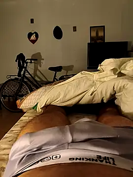 Snapshot of italovene chatting on October 13, 2025, 9:37 pm italovene online show from October 13, 2025, 9:37 pm