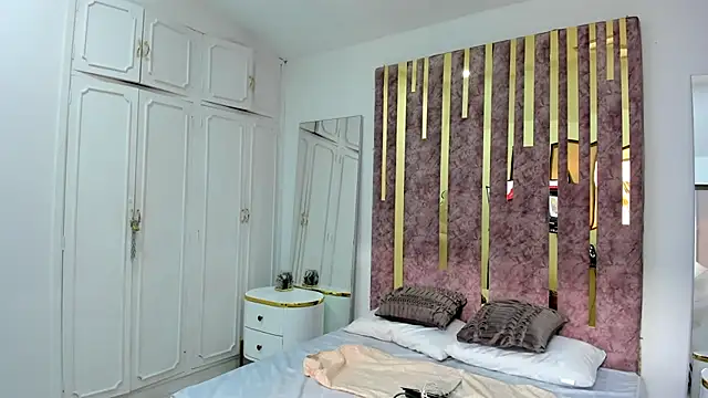 LeahxBarker online show from February 26, 2025, 9:58 pm