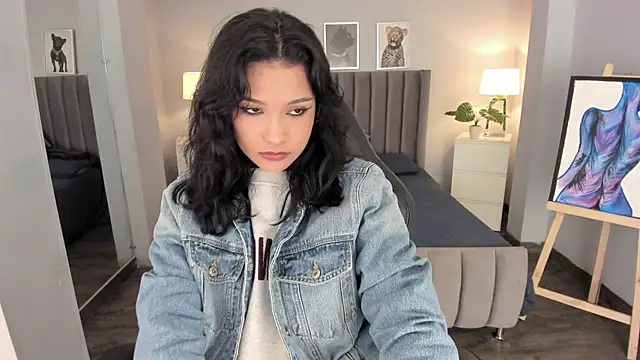 Snapshot of renee_shelby_ chatting on December 2, 2024, 10:56 pm renee shelby online show from December 2, 2024, 10:56 pm