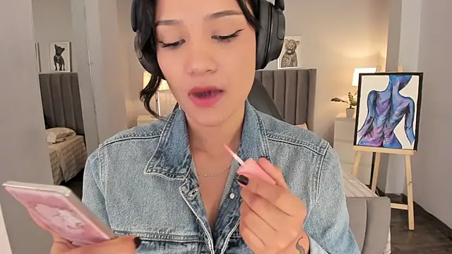 Snapshot of renee_shelby_ chatting on December 3, 2024, 11:57 pm renee shelby online show from December 3, 2024, 11:57 pm