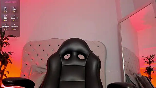 Snapshot of renee_shelby_ chatting on March 8, 2025, 10:24 pm renee shelby online show from March 8, 2025, 10:24 pm