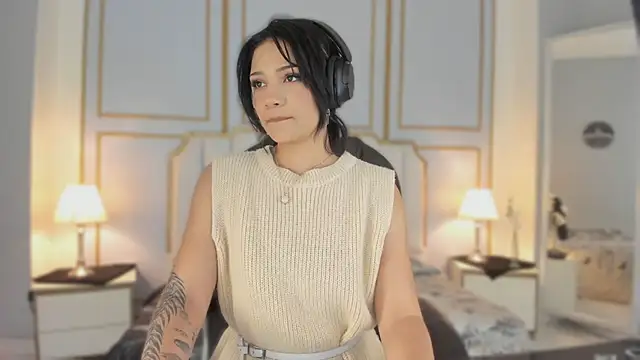 Snapshot of renee_shelby_ chatting on January 10, 2026, 7:48 pm renee shelby online show from January 10, 2026, 7:48 pm